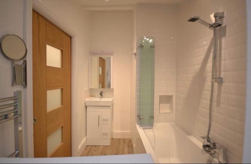 Compact, Central Apartment, Dog Friendly. Kingsbridge  Dış mekan fotoğraf